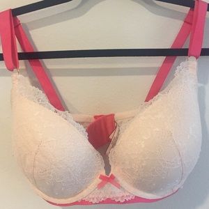 Victoria’s Secret Pink Bombshell Bra Size 34DDD